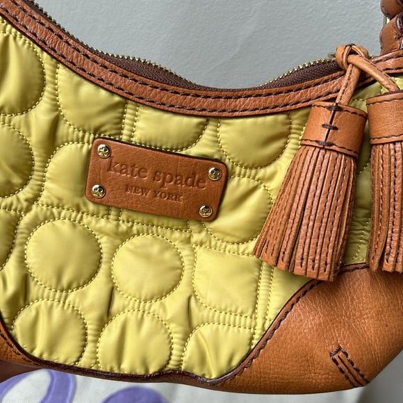 Excellent condition Kate Spade quilted purse. Hand bag. Very clean in and out. - Picture 2 of 6